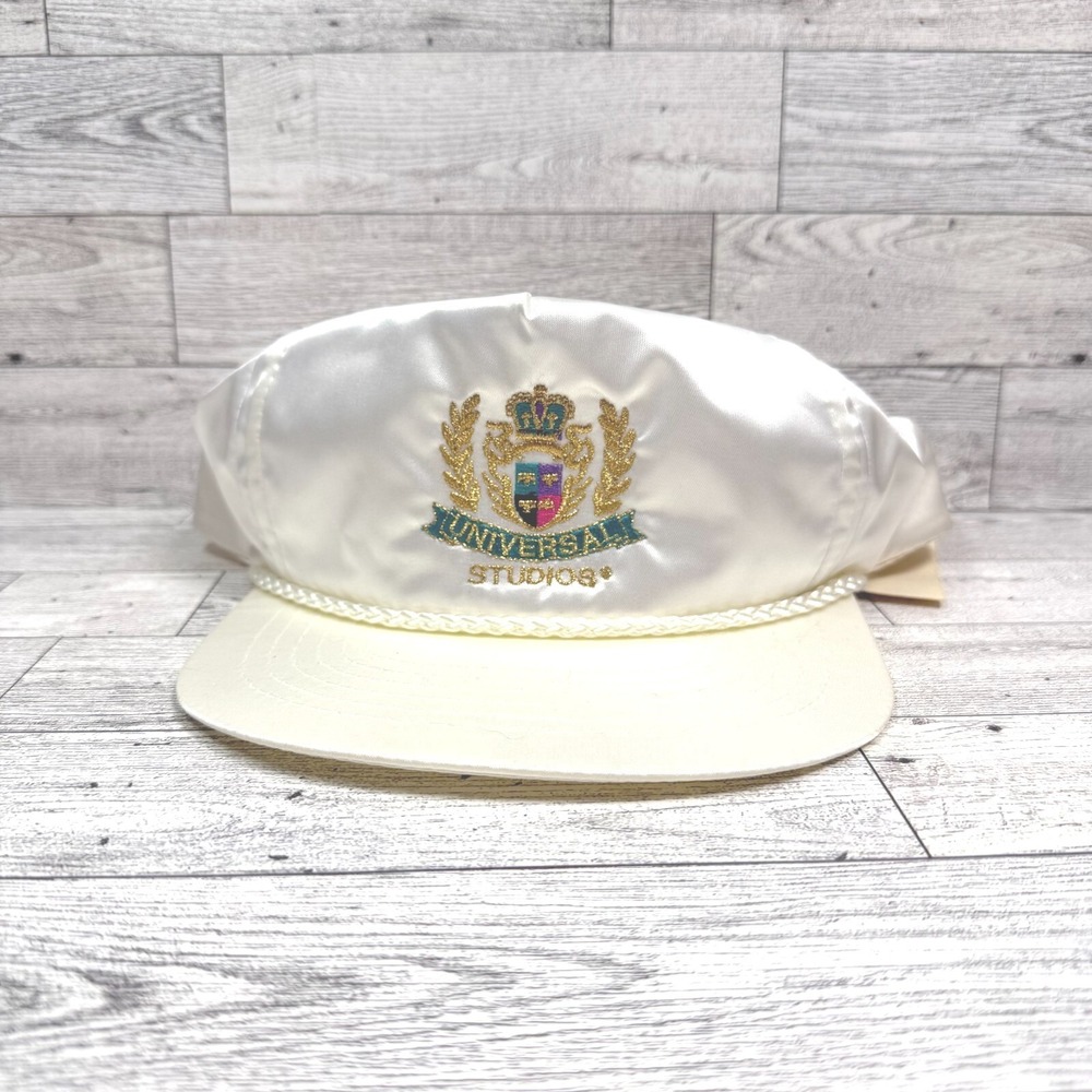 NWT Vintage Universal Studios Hat White Shiny Gold‎ Rope Captain Trucker Flat